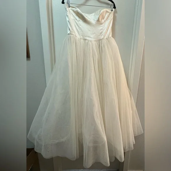 NWOT Reformation Alouette Dress Size 8 - Picture 1 of 6